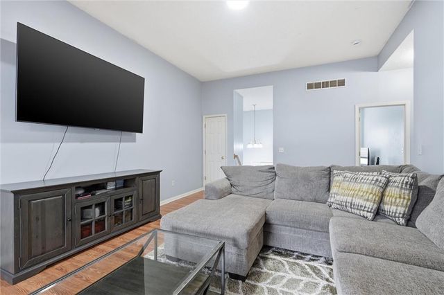 1507 E 123rd Street, Olathe, KS 66061