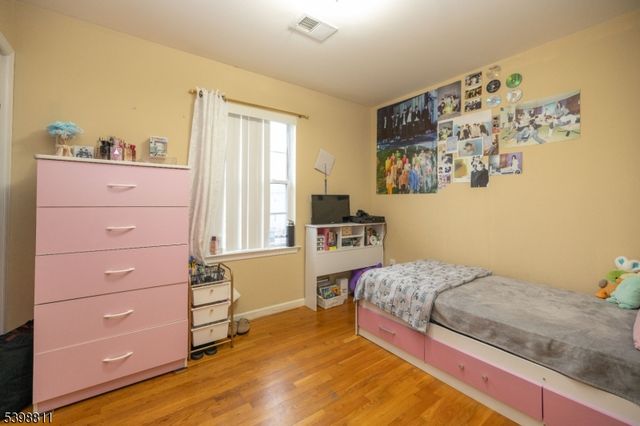 663 S Park St, Elizabeth City, NJ 07206