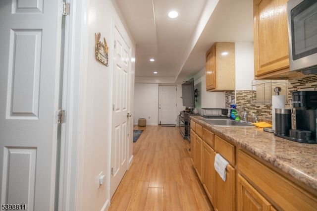 663 S Park St, Elizabeth City, NJ 07206