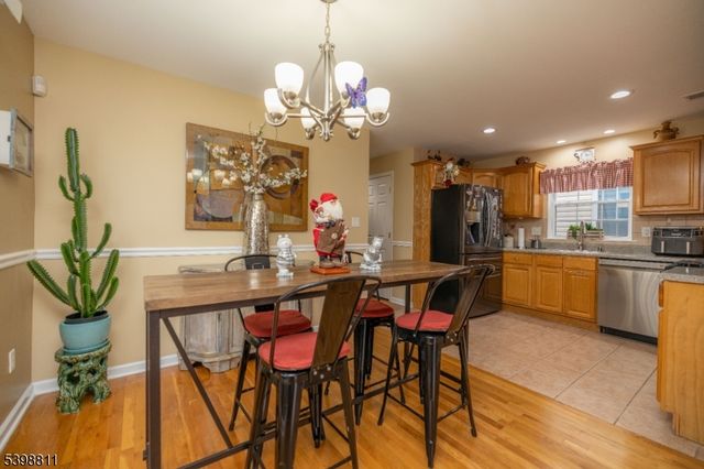 663 S Park St, Elizabeth City, NJ 07206