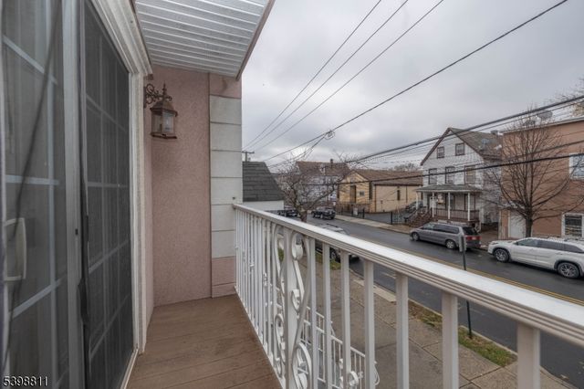 663 S Park St, Elizabeth City, NJ 07206