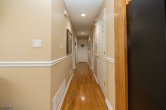 663 S Park St, Elizabeth City, NJ 07206