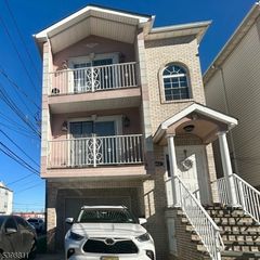 663 S Park St, Elizabeth City, NJ 07206