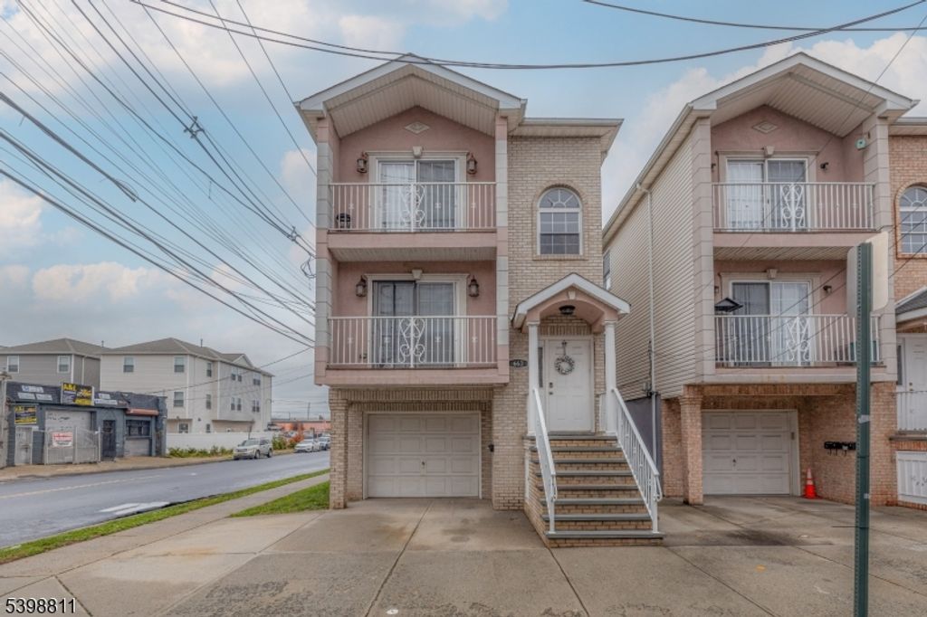 663 S Park St, Elizabeth City, NJ 07206