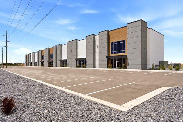 1610 W 2350 N, Farr West, UT 84404