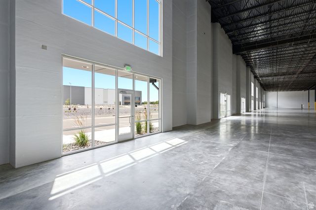1610 W 2350 N, Farr West, UT 84404