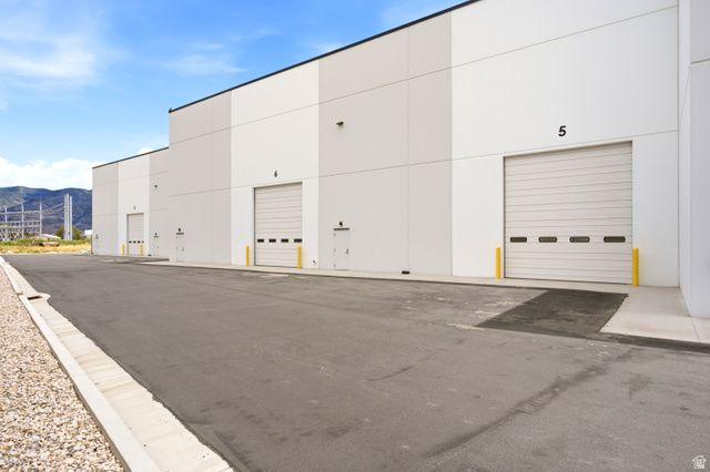 1610 W 2350 N, Farr West, UT 84404