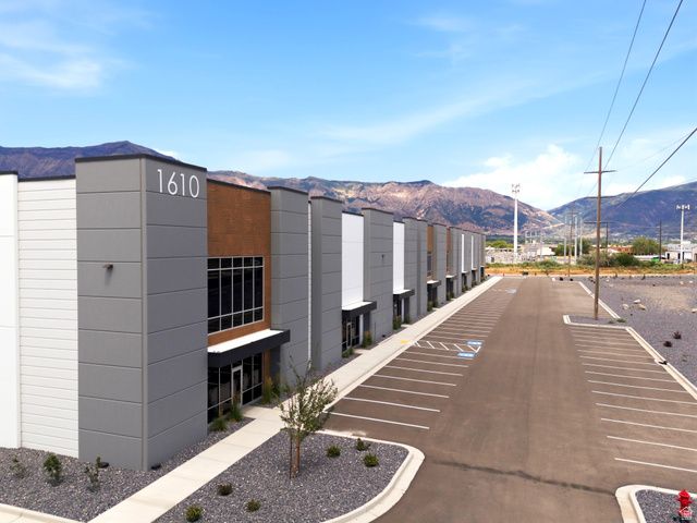 1610 W 2350 N, Farr West, UT 84404