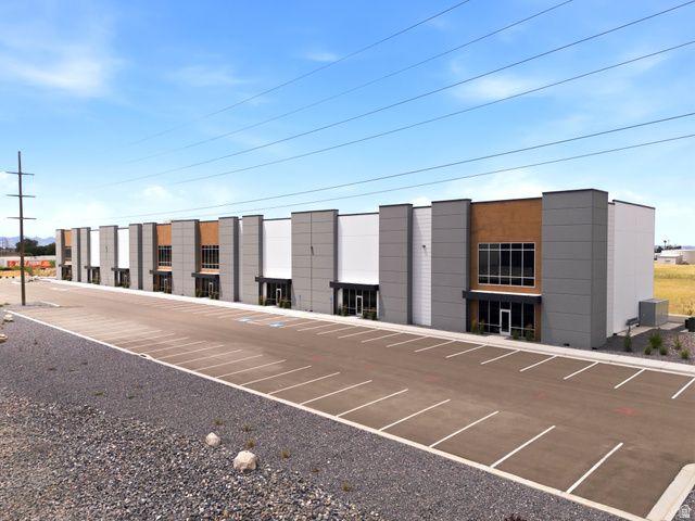1610 W 2350 N, Farr West, UT 84404
