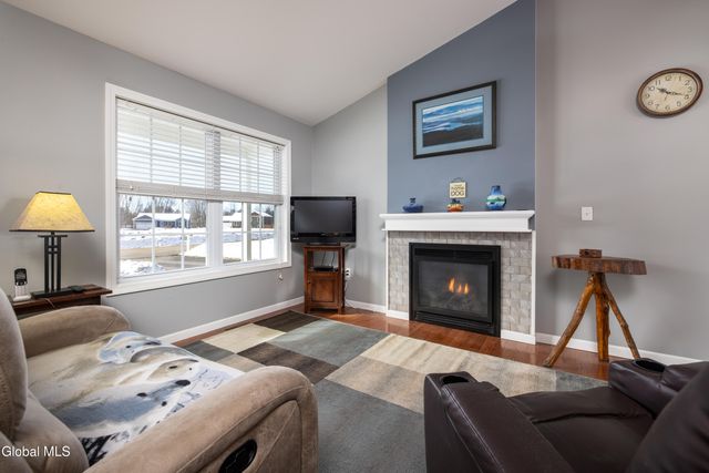 20 Quarry Circle Way, Hudson Falls, NY 12839