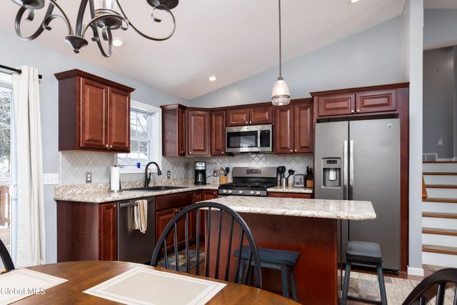 20 Quarry Circle Way, Hudson Falls, NY 12839