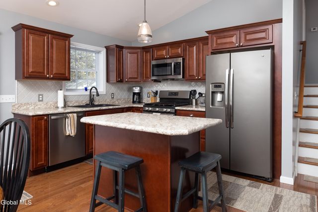 20 Quarry Circle Way, Hudson Falls, NY 12839