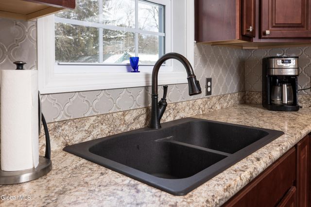 20 Quarry Circle Way, Hudson Falls, NY 12839