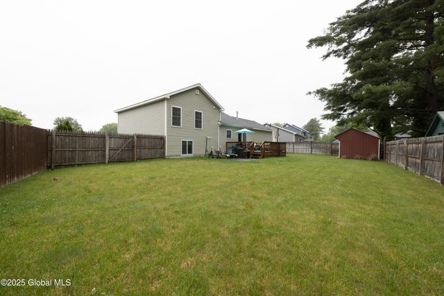 20 Quarry Circle Way, Hudson Falls, NY 12839