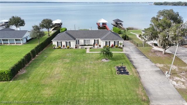 275 Catfish Creek Road, Lake Placid, FL 33852