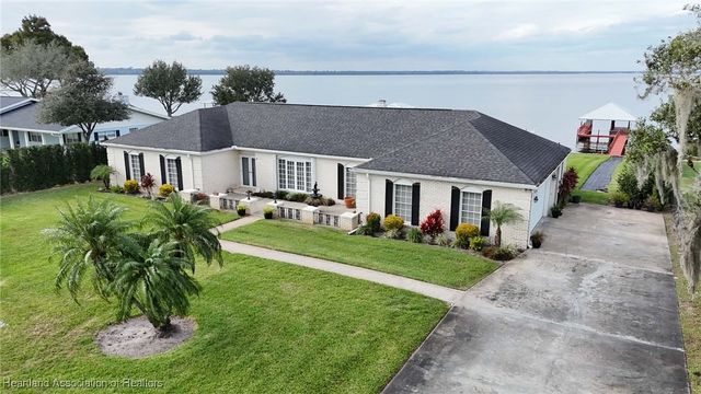 275 Catfish Creek Road, Lake Placid, FL 33852