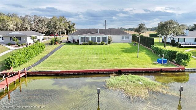 275 Catfish Creek Road, Lake Placid, FL 33852