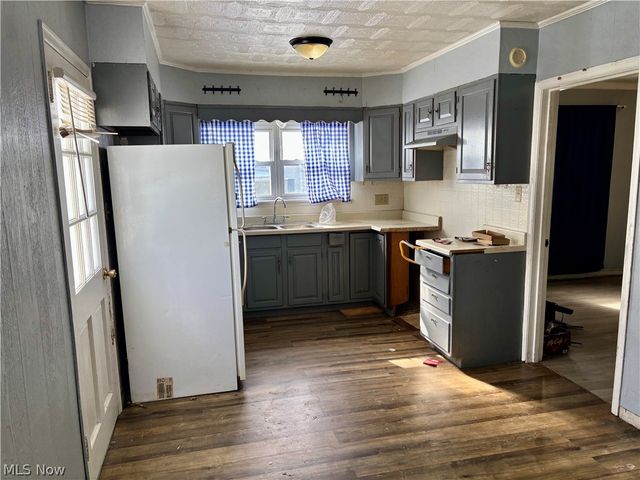 1317 40th Street, Parkersburg, WV 26104