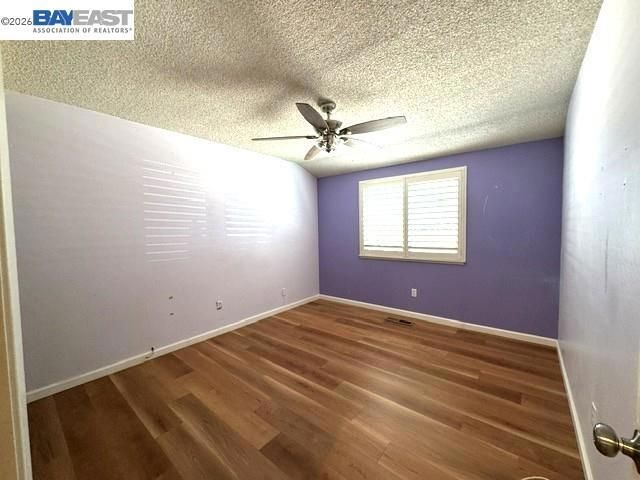 3740 Roundhill Dr, Pittsburg, CA 94565