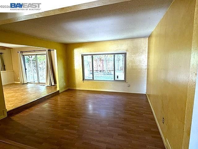 3740 Roundhill Dr, Pittsburg, CA 94565