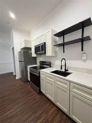 2602 Washington Avenue C, Houston, TX 77007