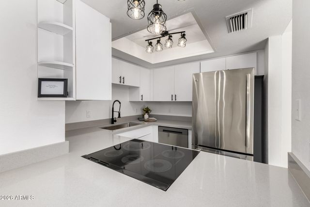 7529 N 47TH Drive, Glendale, AZ 85301