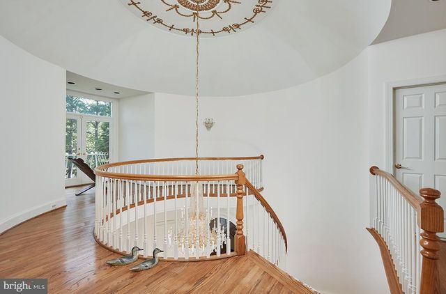 9 ALLOWAY CT, Potomac, MD 20854