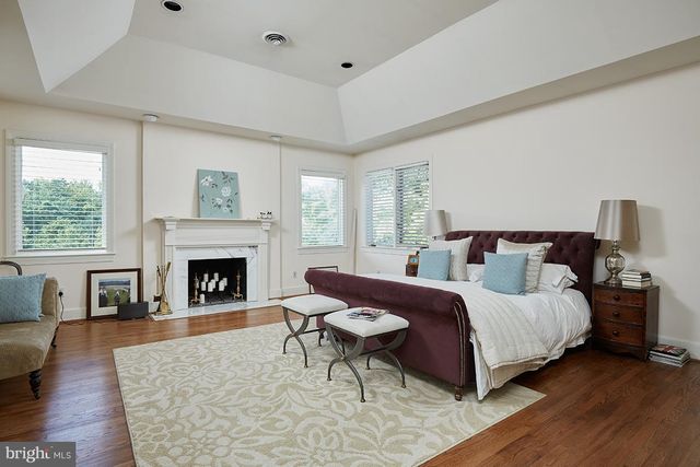9 ALLOWAY CT, Potomac, MD 20854