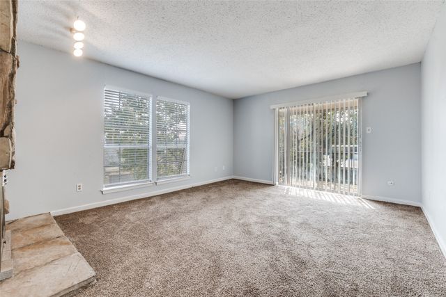 8560 Park Lane 237, Dallas, TX 75231