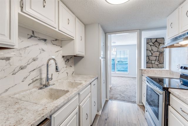 8560 Park Lane 237, Dallas, TX 75231