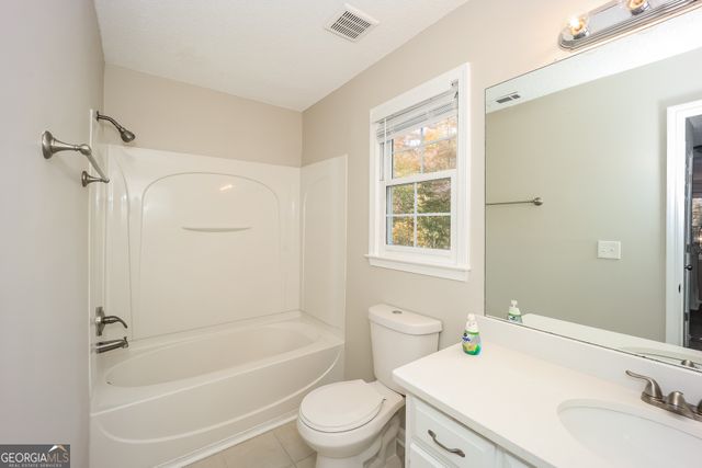 130 Butterfield Lane, Fayetteville, GA 30214