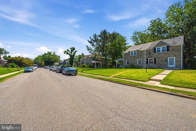 725 IRVINGTON PL, Chester, PA 19013