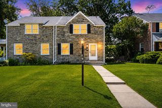 725 IRVINGTON PL, Chester, PA 19013
