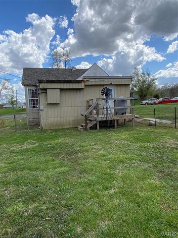 1914 Spruce Street, Hannibal, MO 63401