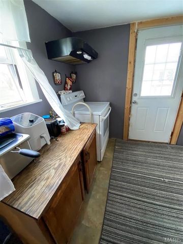 1914 Spruce Street, Hannibal, MO 63401