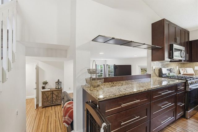 1075 Brittany Way, Littleton, CO 80126