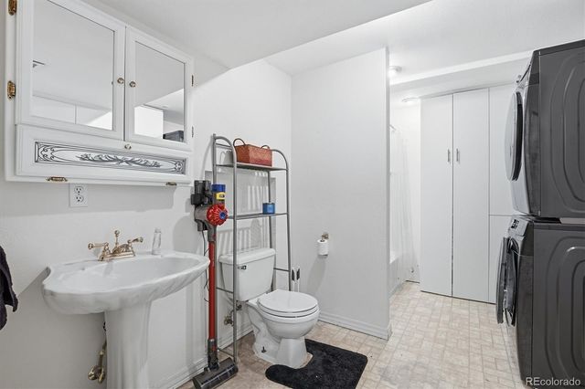 1075 Brittany Way, Littleton, CO 80126