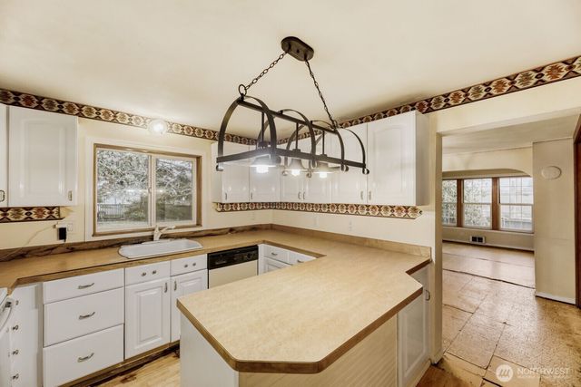 208 78th Place SW, Everett, WA 98203