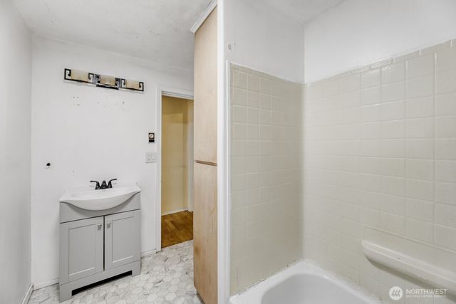 208 78th Place SW, Everett, WA 98203