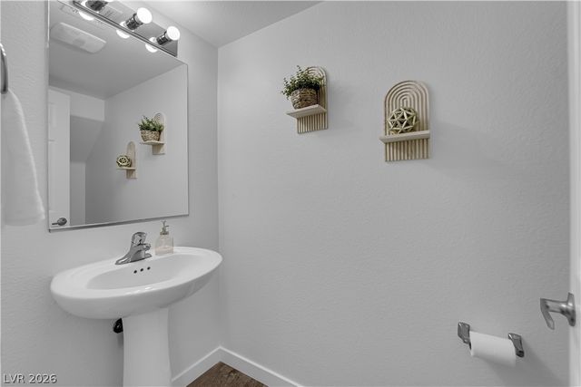 6489 Burns Allen Avenue 102, Las Vegas, NV 89122