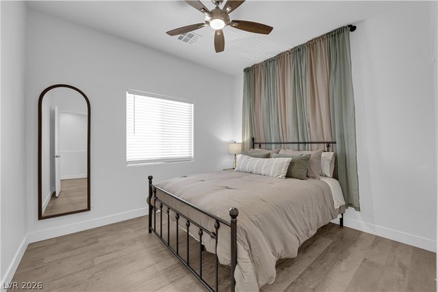 6489 Burns Allen Avenue 102, Las Vegas, NV 89122