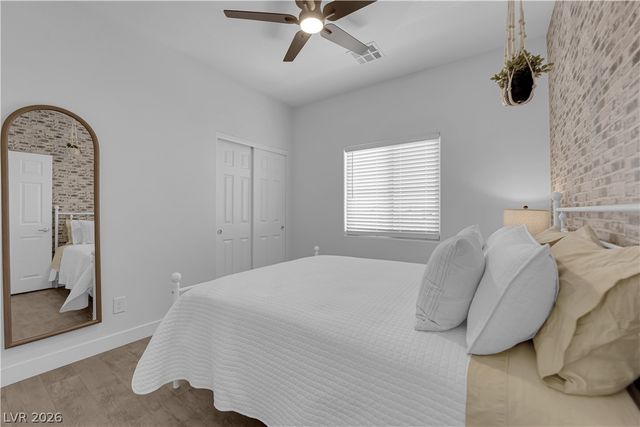 6489 Burns Allen Avenue 102, Las Vegas, NV 89122