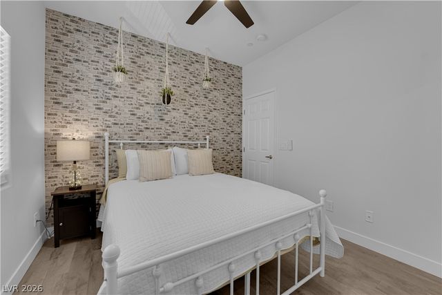 6489 Burns Allen Avenue 102, Las Vegas, NV 89122