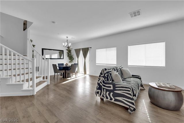 6489 Burns Allen Avenue 102, Las Vegas, NV 89122