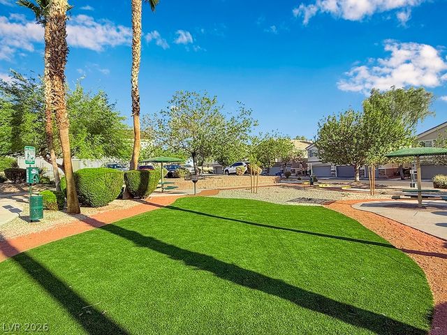 6489 Burns Allen Avenue 102, Las Vegas, NV 89122