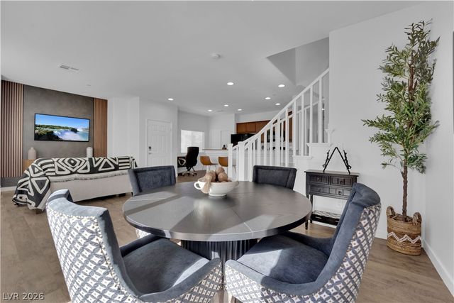 6489 Burns Allen Avenue 102, Las Vegas, NV 89122