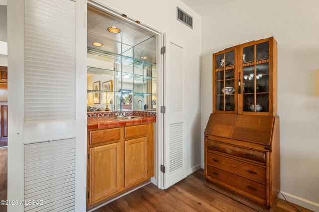 6854 E Vía Vigna, Tucson, AZ 85750