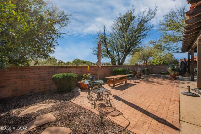 6854 E Vía Vigna, Tucson, AZ 85750