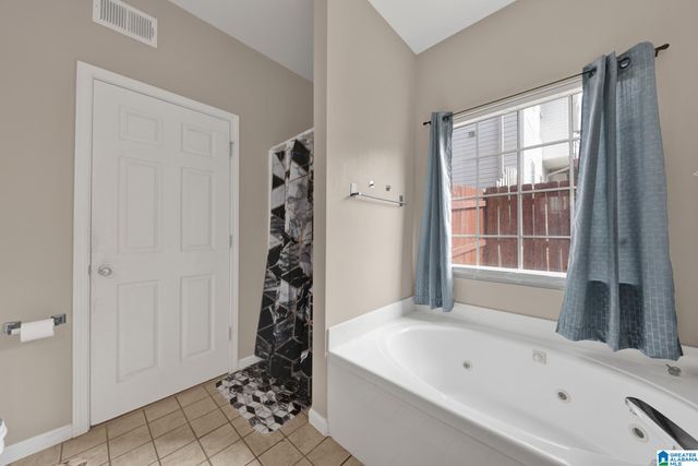 5375 SUMMERSET CIRCLE, Bessemer, AL 35022