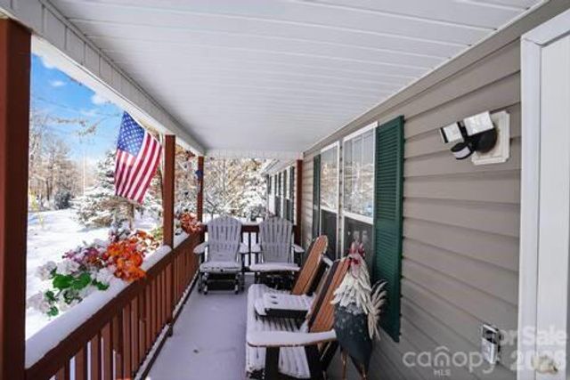 701 Charter Hills Road, Beech Mountain, NC 28604